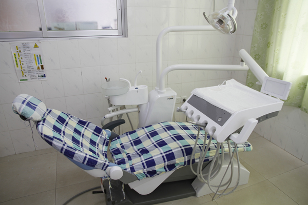 南寧市長崗路長崗2里1號(hào)南寧第四人民醫(yī)院使用景泰源LED平板凈化燈