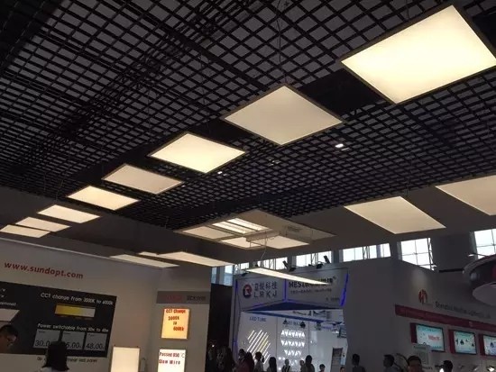 【LED平板凈化燈】的市場(chǎng)潛力無限 誰(shuí)能抓住機(jī)遇？