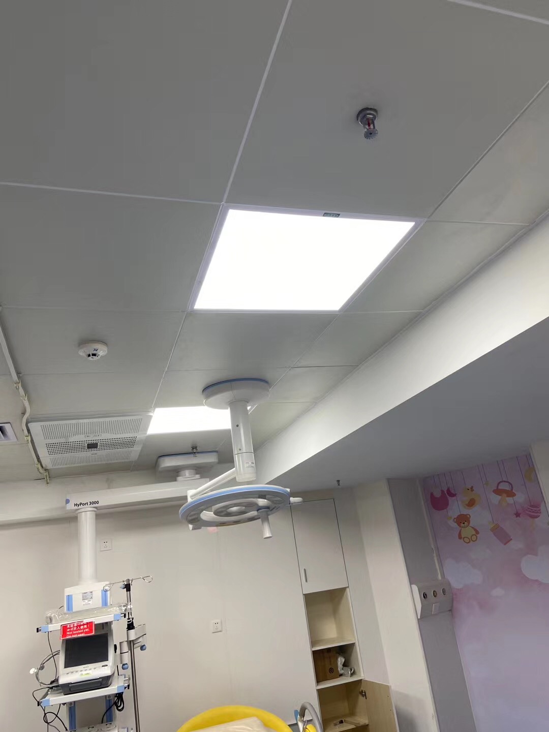 廣西-柳州鋼鐵集團(tuán)醫(yī)院使用景泰源LED凈化燈