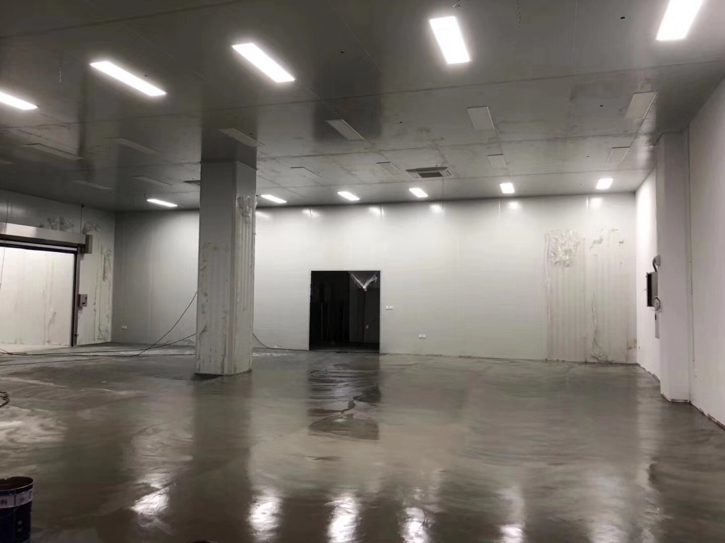 安徽滁州市東鵬飲料車(chē)間使用景泰源LED平板燈